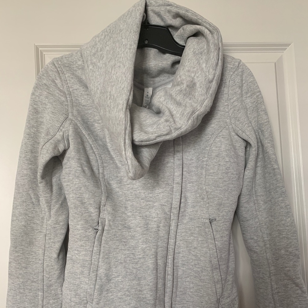 Lululemon Sweatshirt - Grey sz 4